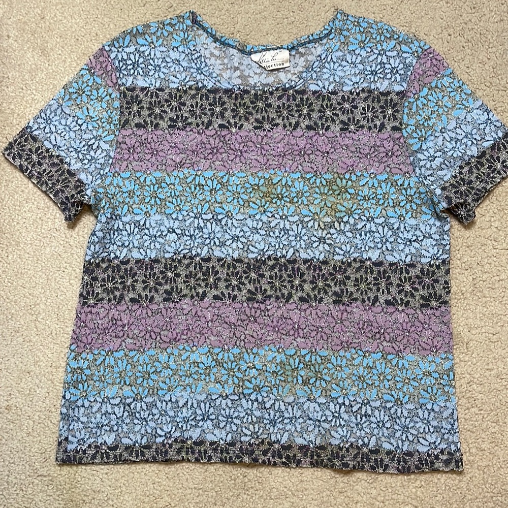 Medium floral dress shirt